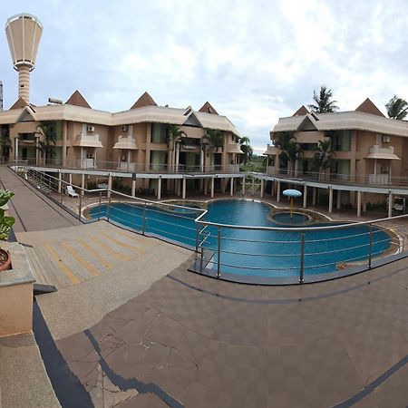 รอยัล ออร์คิด เซ็นทรัล กีรีติ Hotel ฮัมปี ภายนอก รูปภาพ