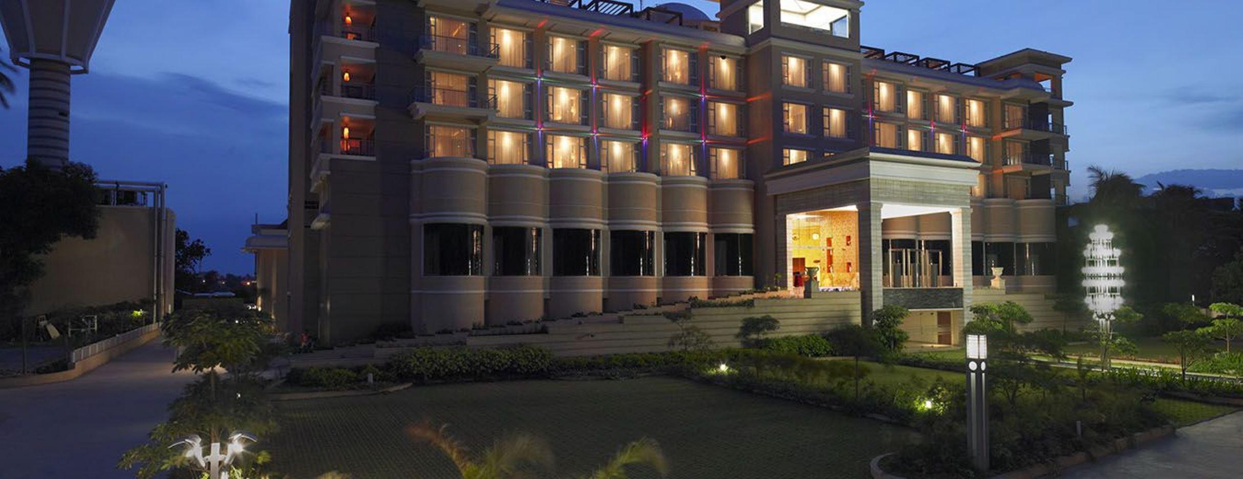 รอยัล ออร์คิด เซ็นทรัล กีรีติ Hotel ฮัมปี ภายนอก รูปภาพ