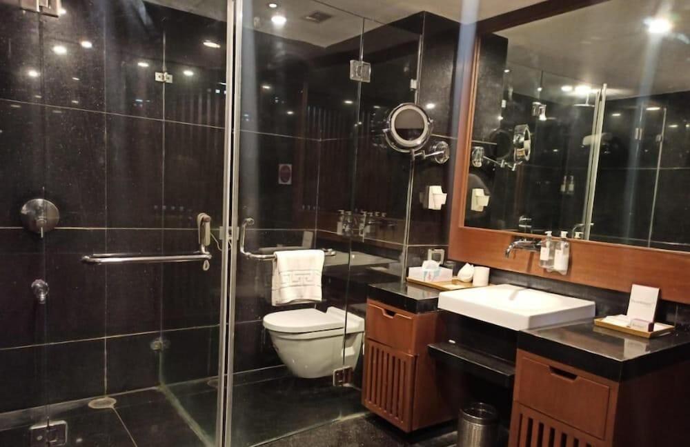 รอยัล ออร์คิด เซ็นทรัล กีรีติ Hotel ฮัมปี ภายนอก รูปภาพ