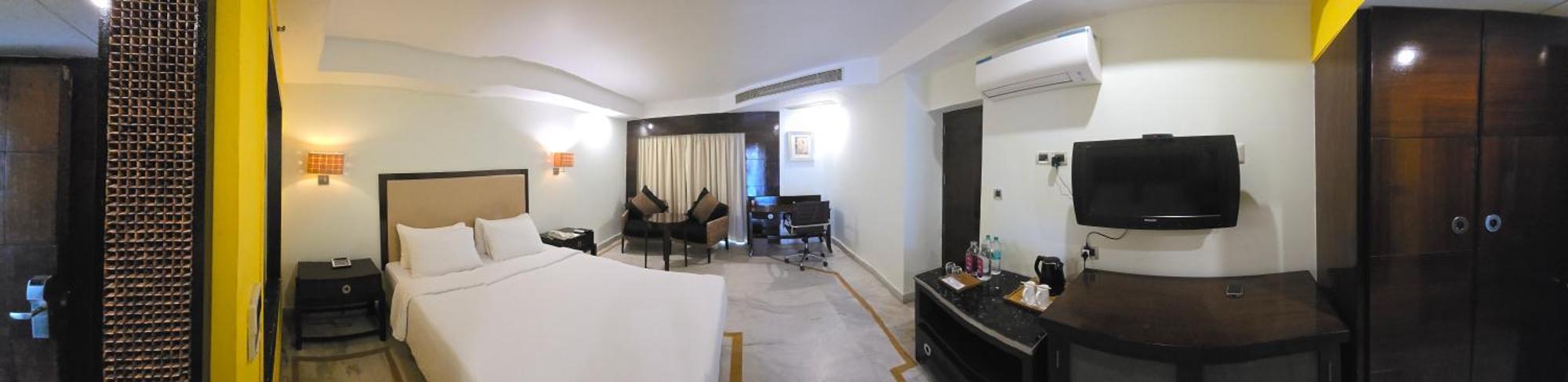 รอยัล ออร์คิด เซ็นทรัล กีรีติ Hotel ฮัมปี ภายนอก รูปภาพ